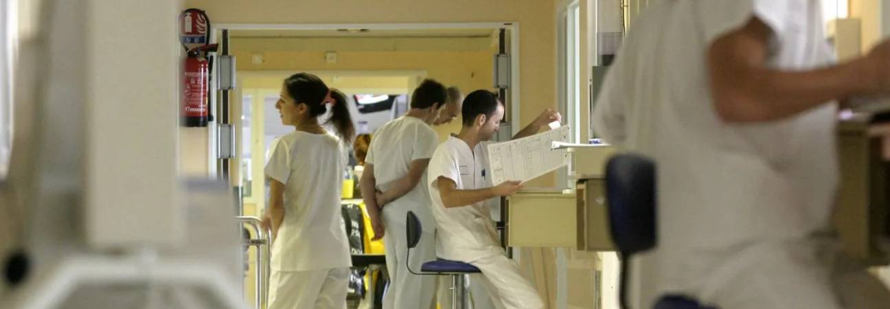 interne hopital baisse 2024