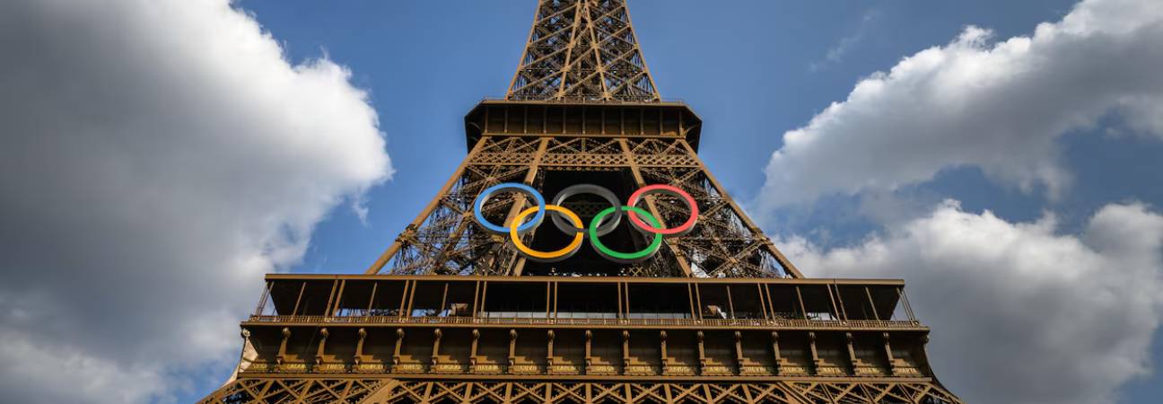 anneaux olympiques tour eiffel 2028