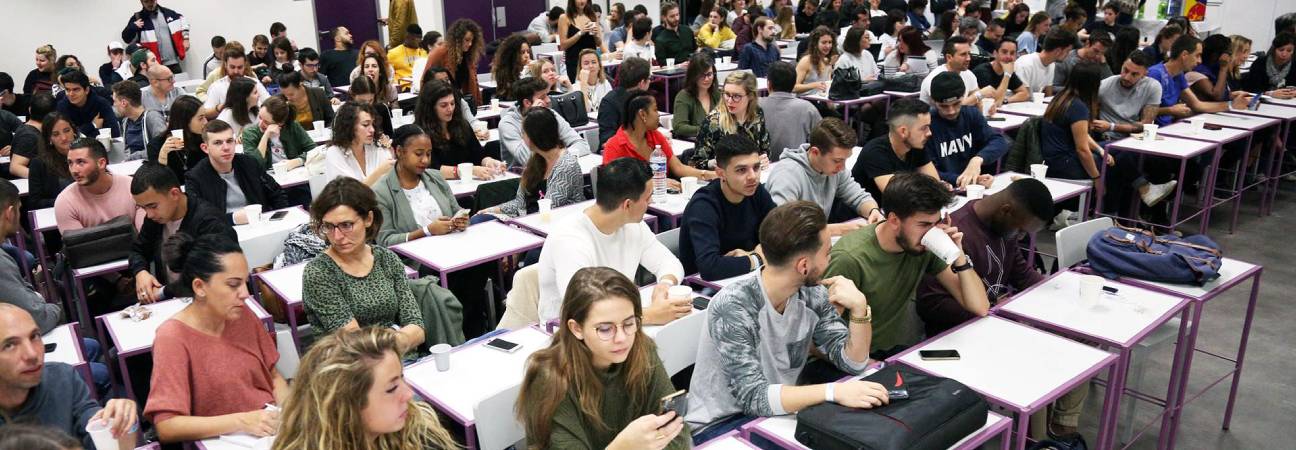 ecole commerce bac