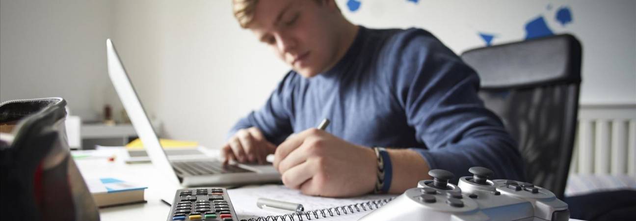 travailler jeux video