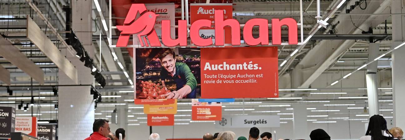 auchan 2300 postes