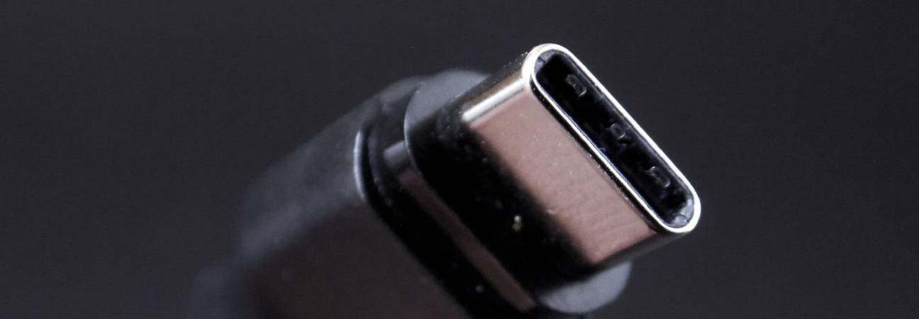 chargeur universel