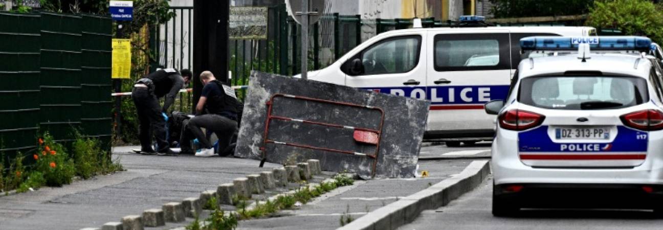 police aubervilliers femme
