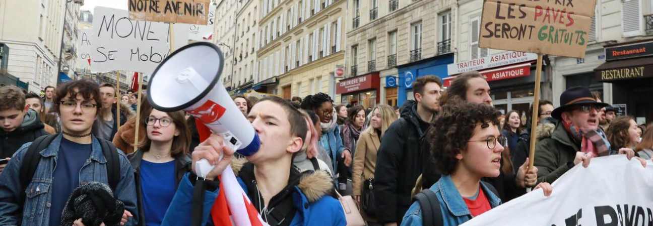 manifestation universite