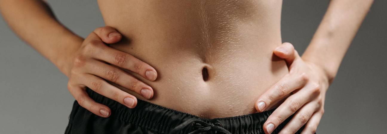 navel play