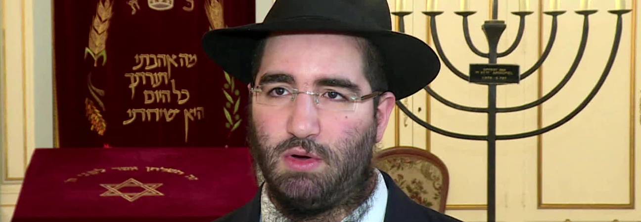 agresseur rabbin arié
