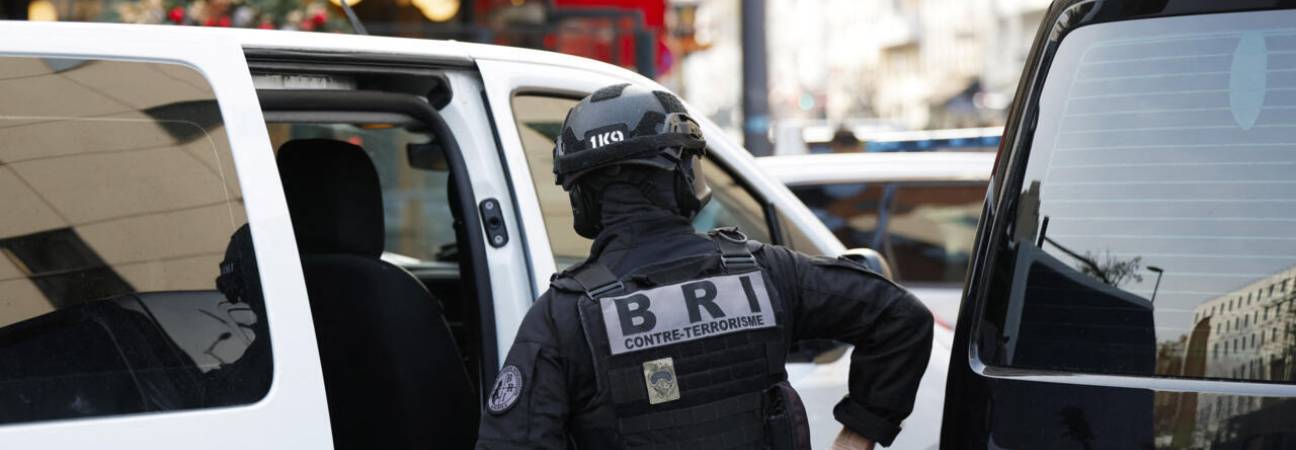 Police crypto 25 suspects
