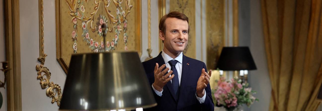 Macron Grévin