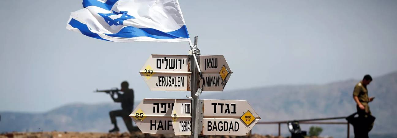Songade critique Israel