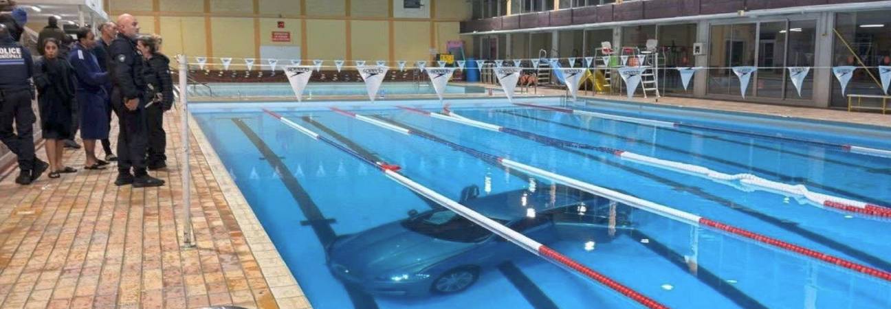 la ciotat voiture piscine