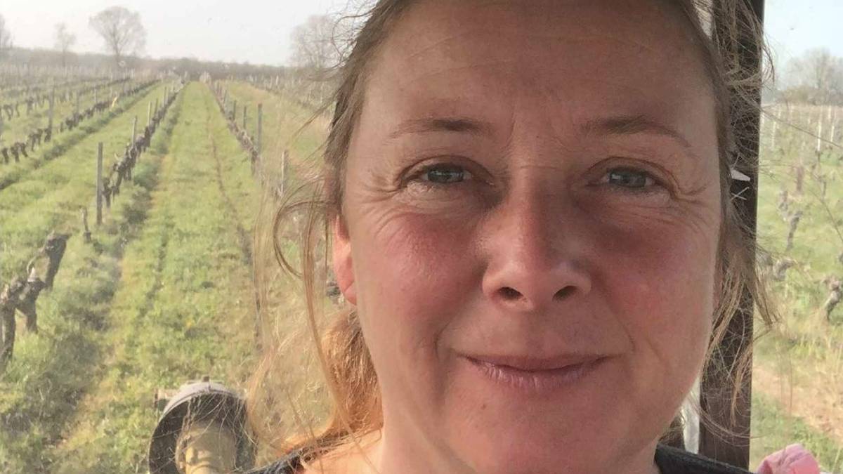 Cathy amour est dans le pré