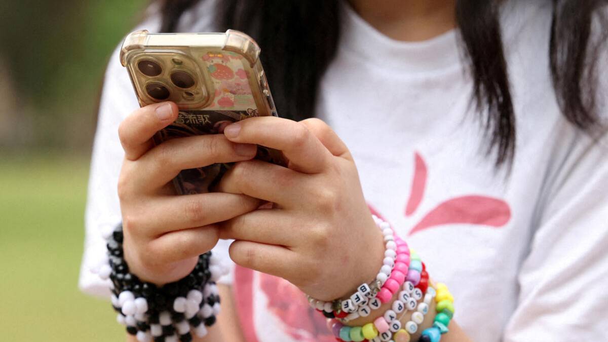 interdiction réseaux sociaux loi